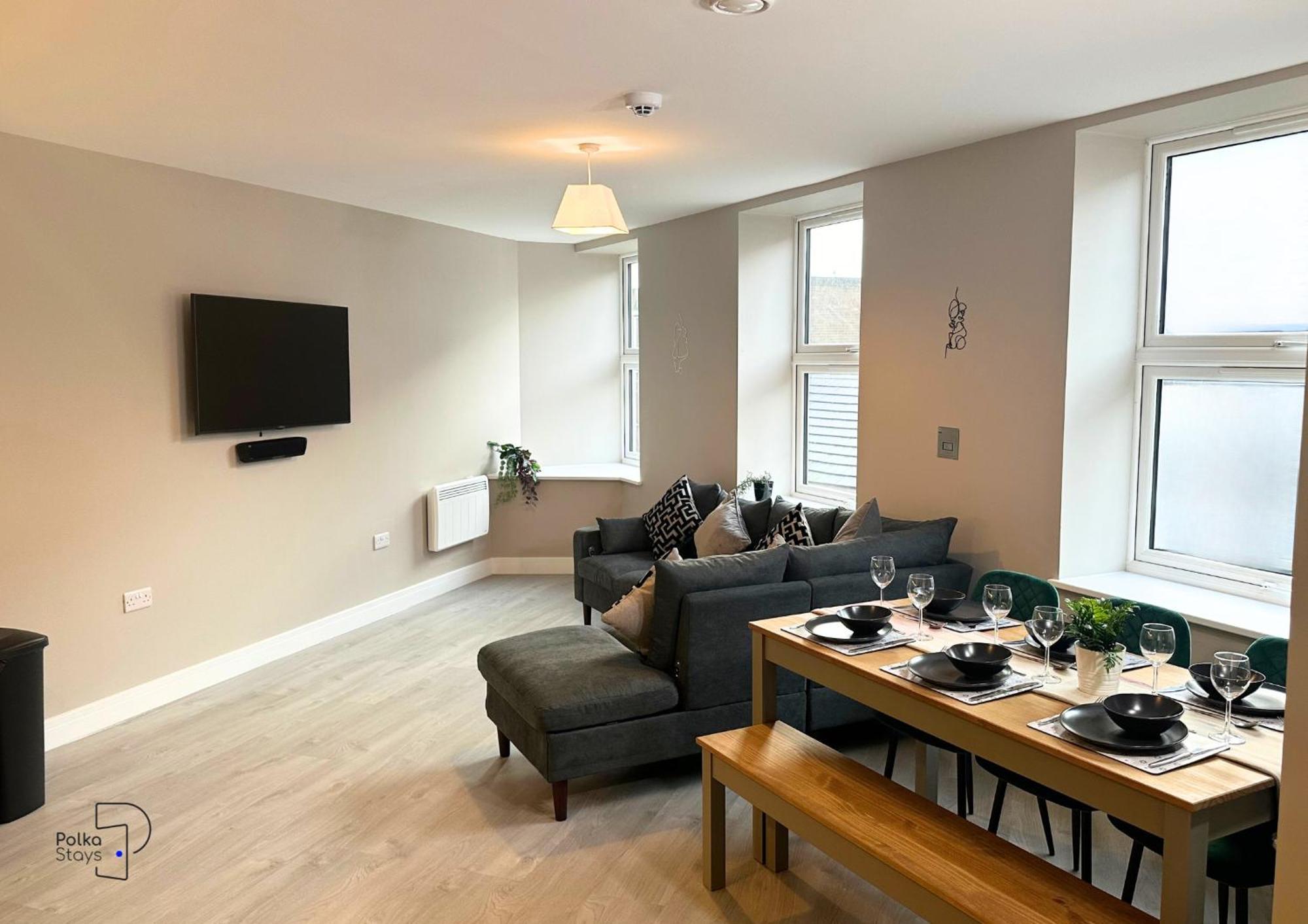 Hanley, Stoke - Modern Spacious Apartments By Polkastays ภายนอก รูปภาพ