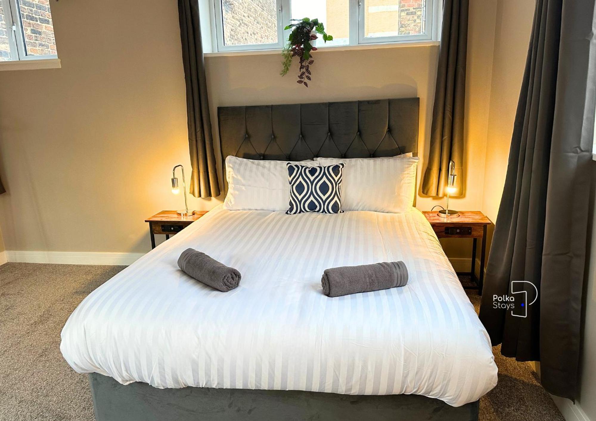 Hanley, Stoke - Modern Spacious Apartments By Polkastays ภายนอก รูปภาพ