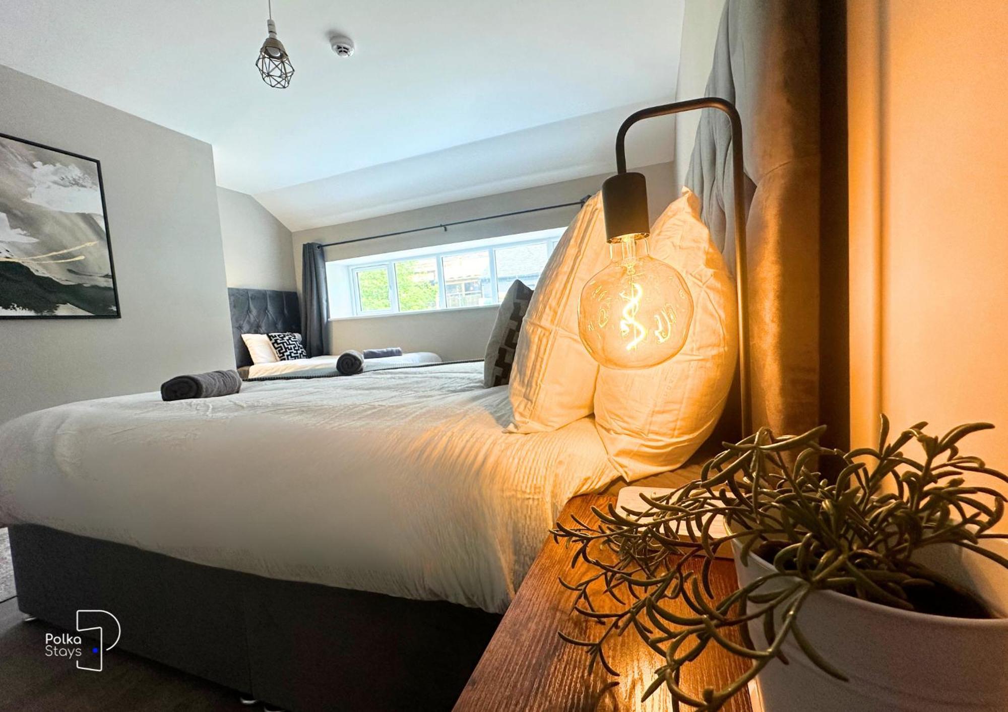 Hanley, Stoke - Modern Spacious Apartments By Polkastays ภายนอก รูปภาพ