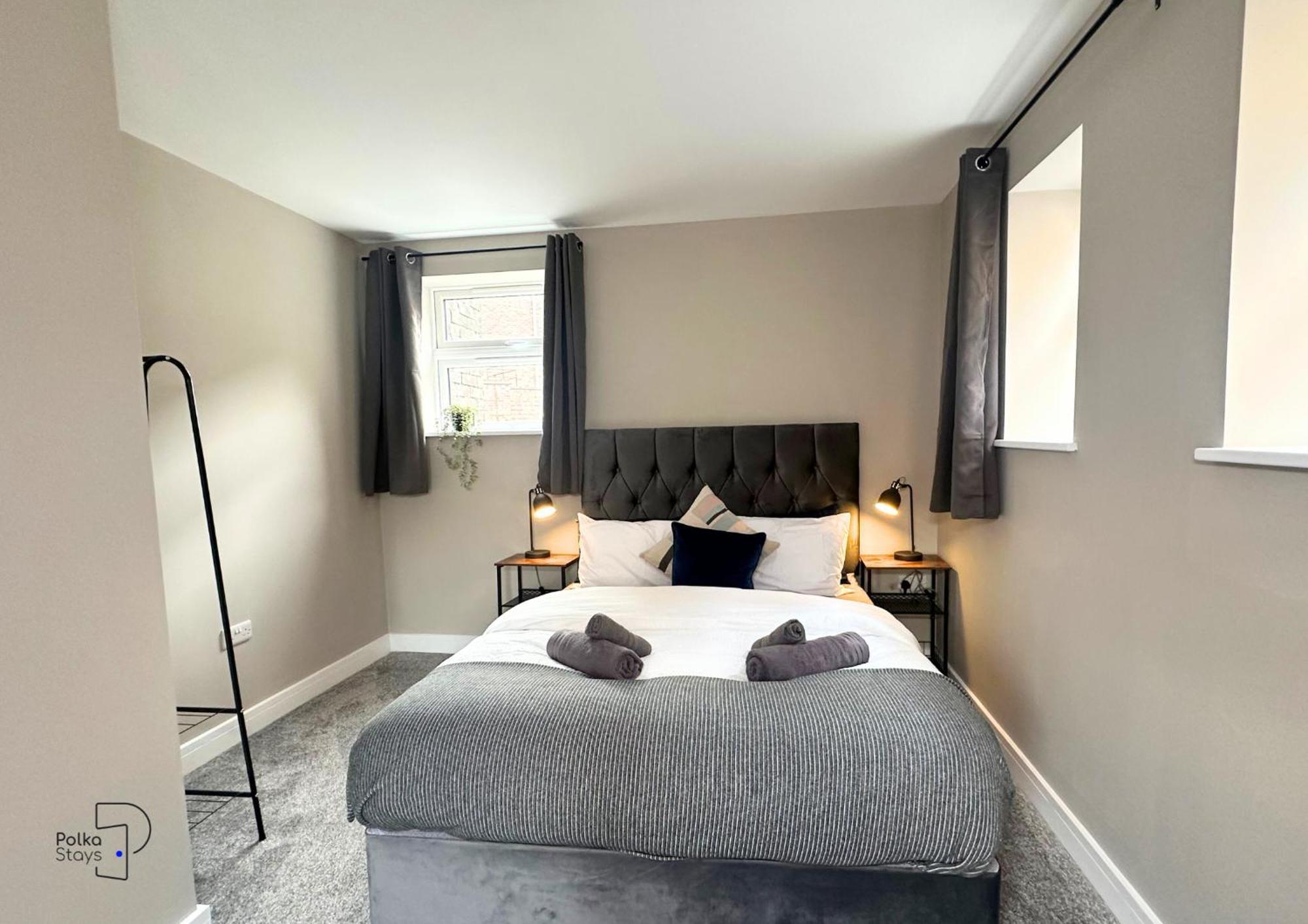 Hanley, Stoke - Modern Spacious Apartments By Polkastays ภายนอก รูปภาพ
