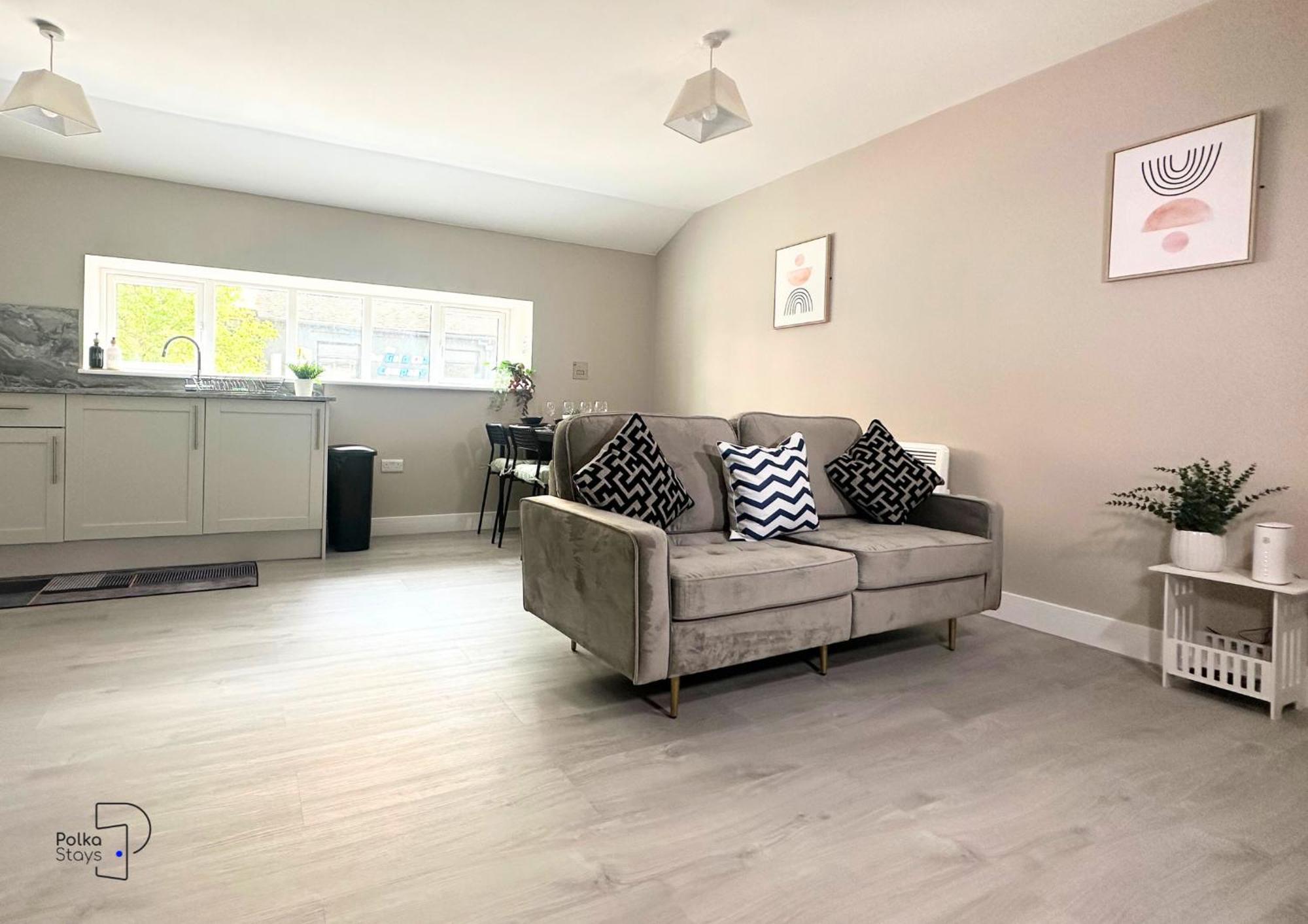 Hanley, Stoke - Modern Spacious Apartments By Polkastays ภายนอก รูปภาพ