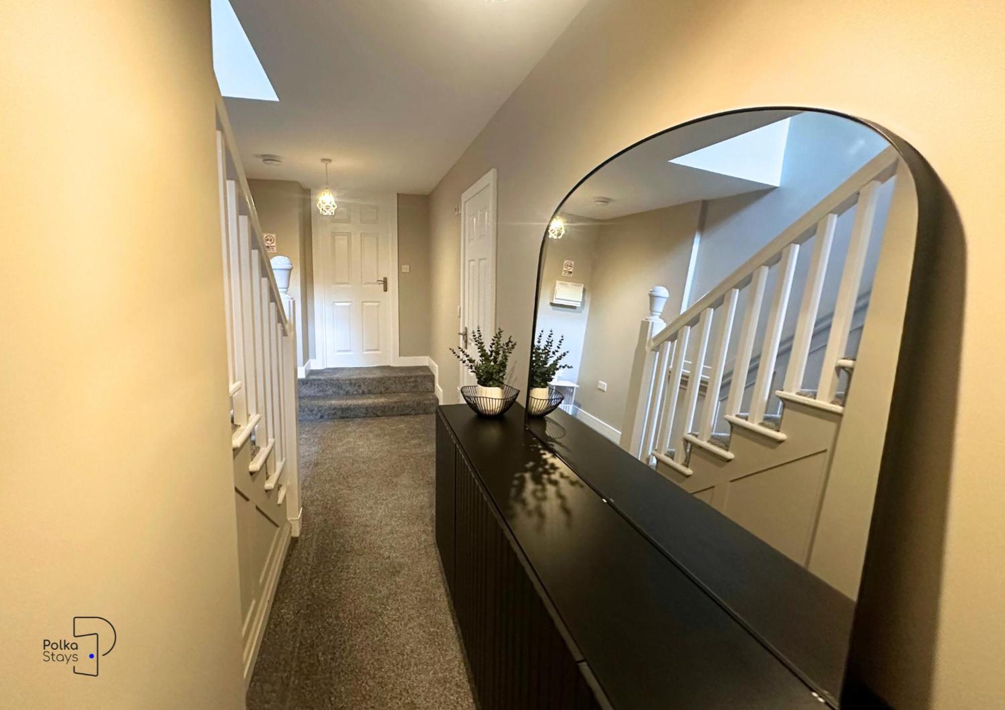 Hanley, Stoke - Modern Spacious Apartments By Polkastays ภายนอก รูปภาพ
