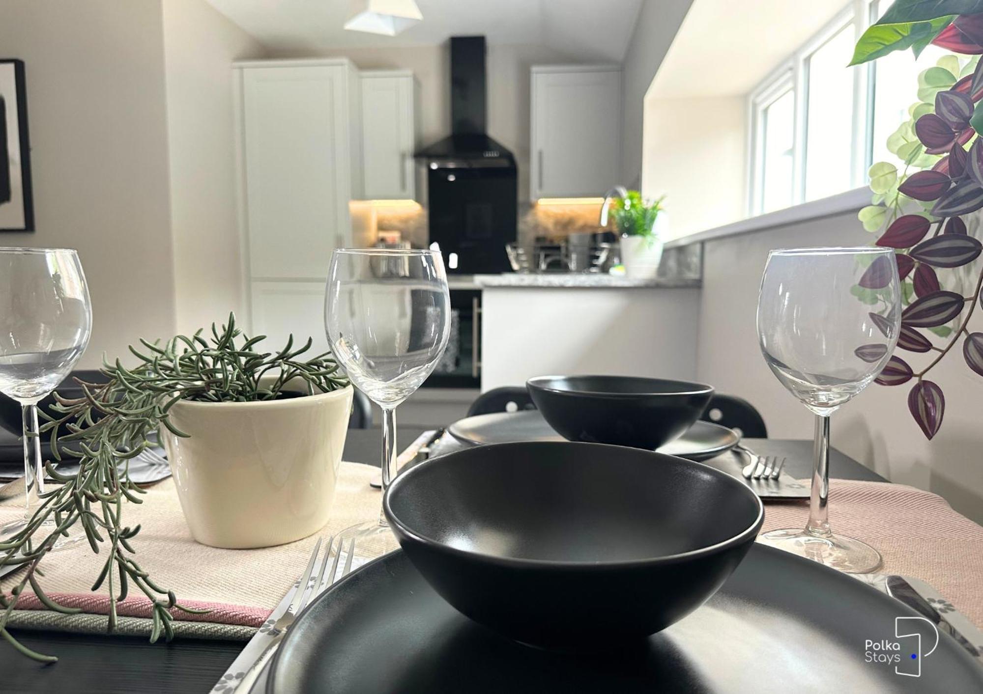 Hanley, Stoke - Modern Spacious Apartments By Polkastays ภายนอก รูปภาพ