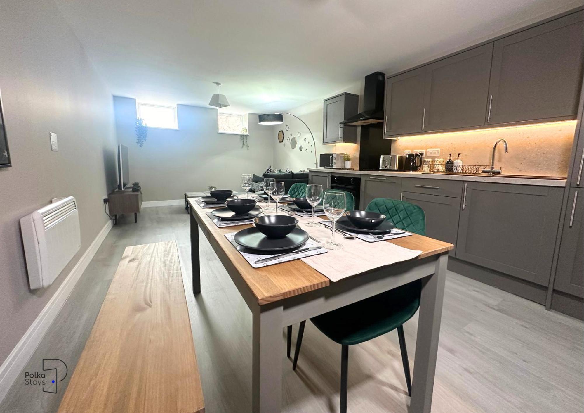 Hanley, Stoke - Modern Spacious Apartments By Polkastays ภายนอก รูปภาพ