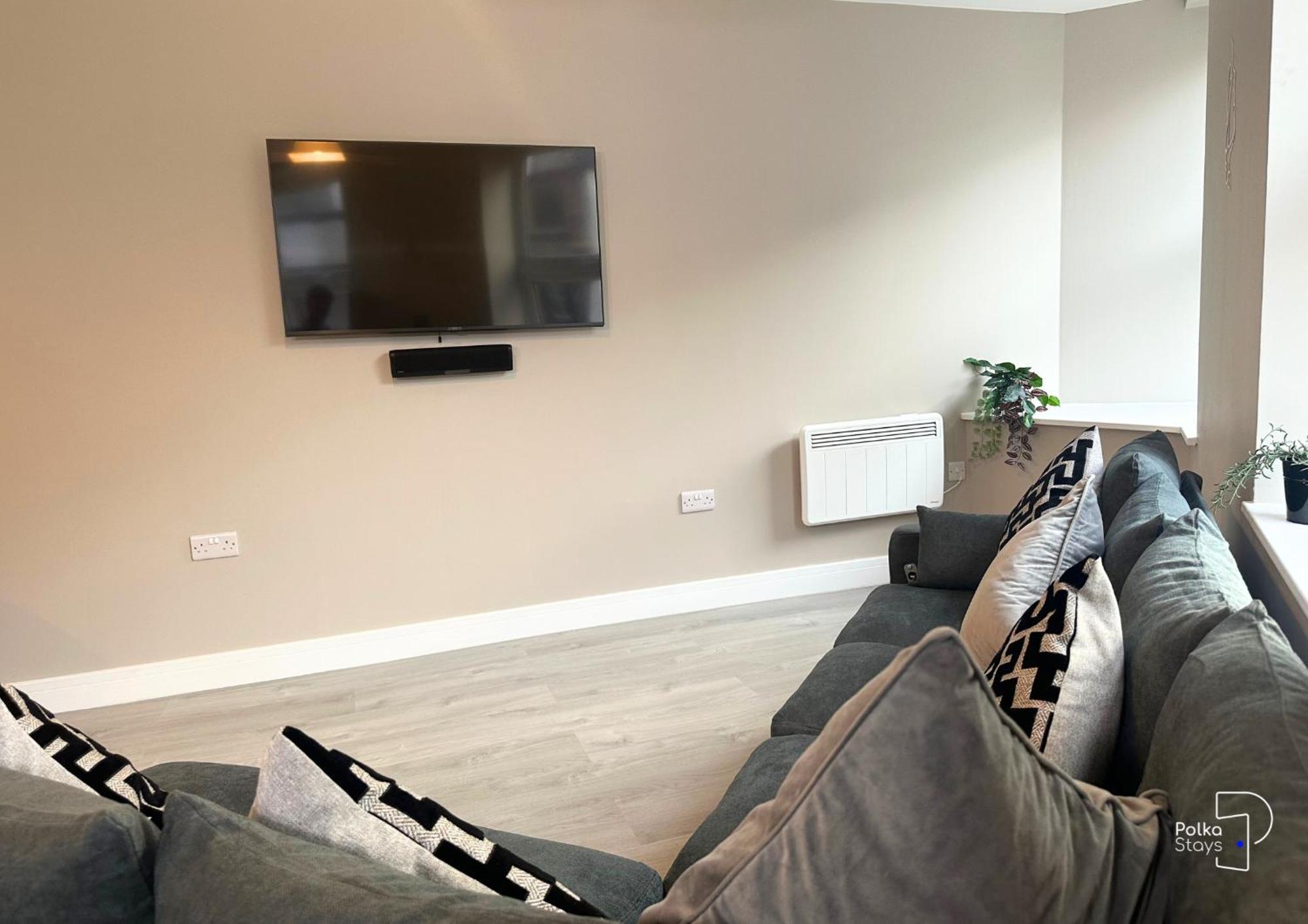 Hanley, Stoke - Modern Spacious Apartments By Polkastays ภายนอก รูปภาพ