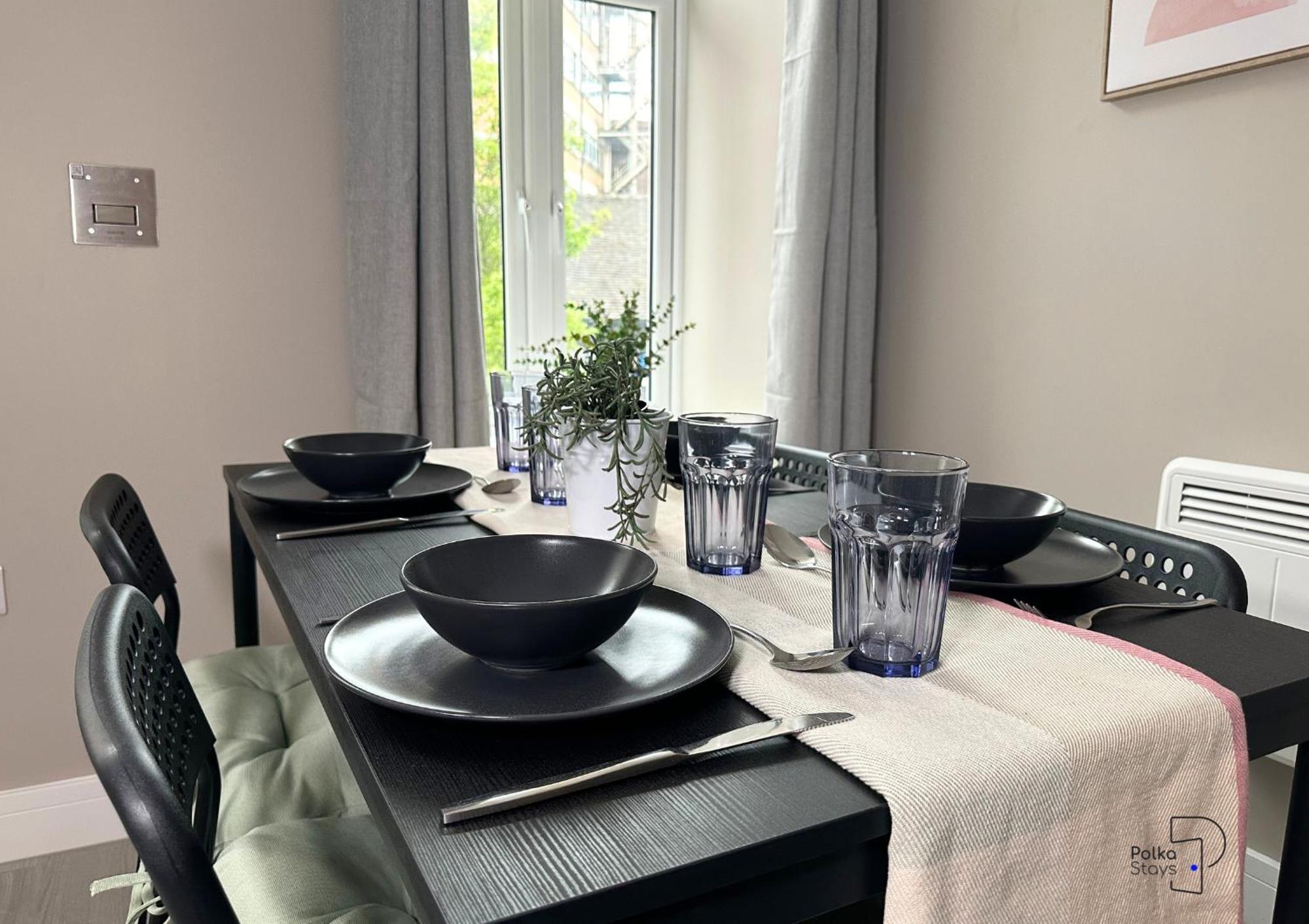 Hanley, Stoke - Modern Spacious Apartments By Polkastays ภายนอก รูปภาพ