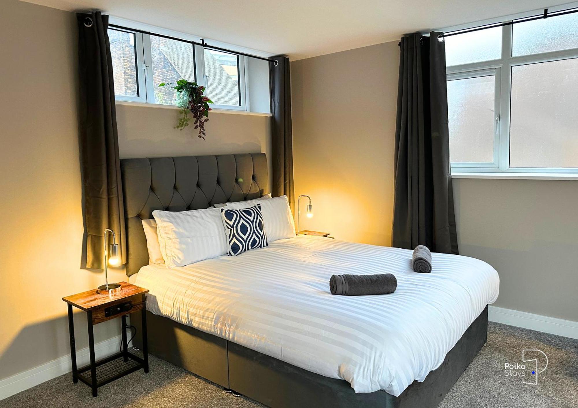 Hanley, Stoke - Modern Spacious Apartments By Polkastays ภายนอก รูปภาพ