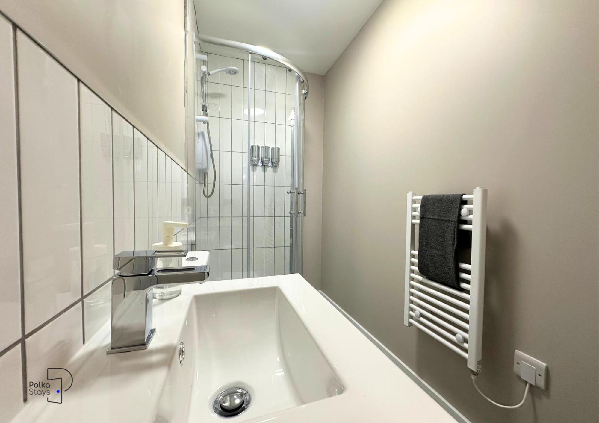 Hanley, Stoke - Modern Spacious Apartments By Polkastays ภายนอก รูปภาพ
